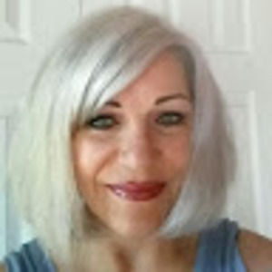 Meet your Posher, Debra